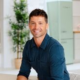 Dr. Justin Guy